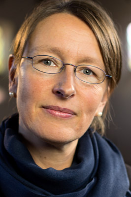 Anette Riekes - Dipl.- Sozialpädagogin, Leitung LEBEN IM ALTER Anette Riekes - Dipl.- Sozialpädagogin, Leitung LEBEN IM ALTER